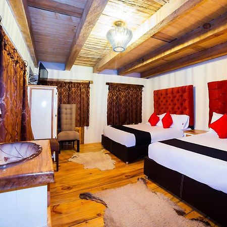 Capital O Cabanas Y Hotel El Rincon ซากัตลัน ภายนอก รูปภาพ