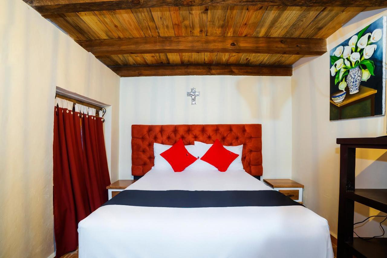 Capital O Cabanas Y Hotel El Rincon ซากัตลัน ภายนอก รูปภาพ