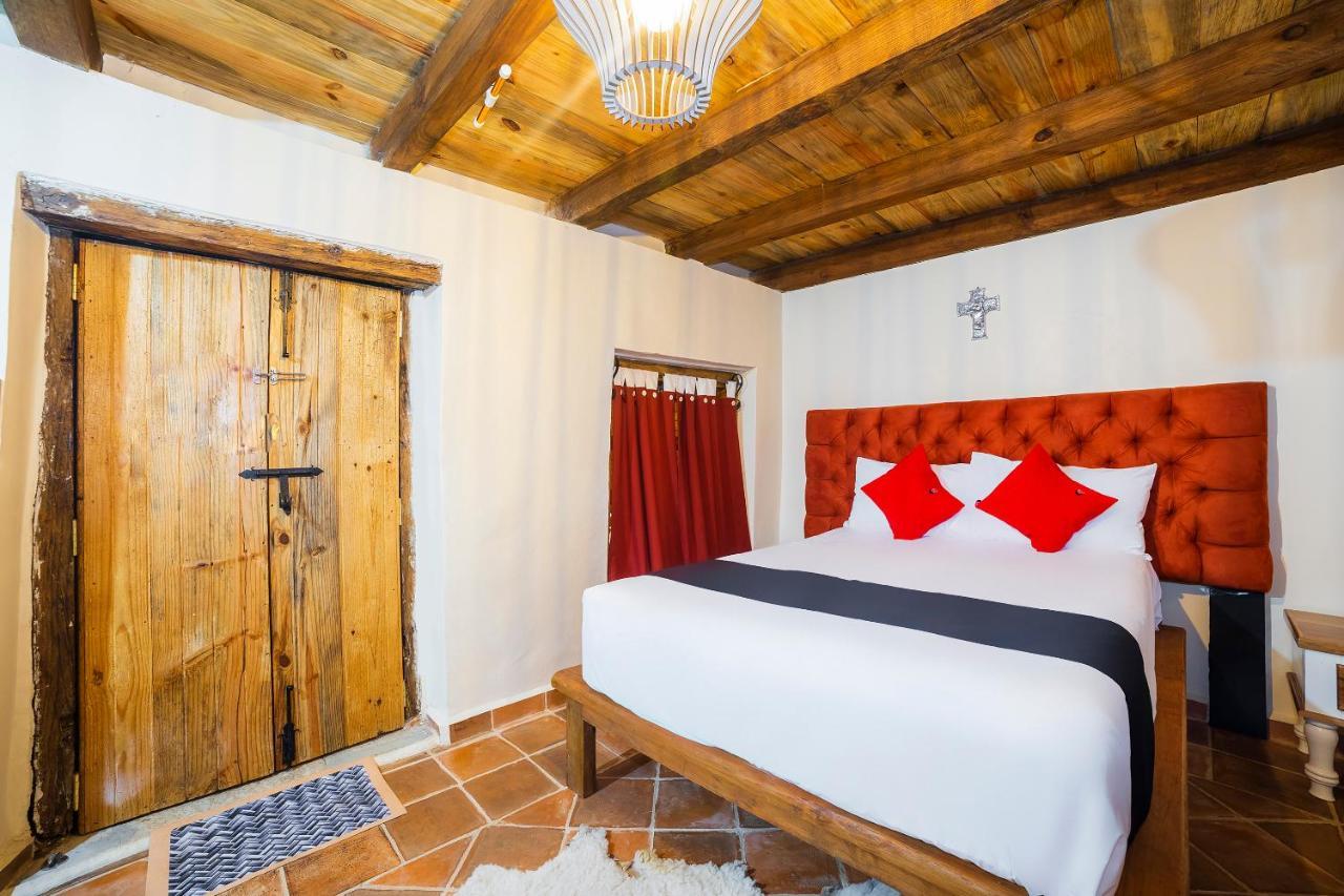 Capital O Cabanas Y Hotel El Rincon ซากัตลัน ภายนอก รูปภาพ
