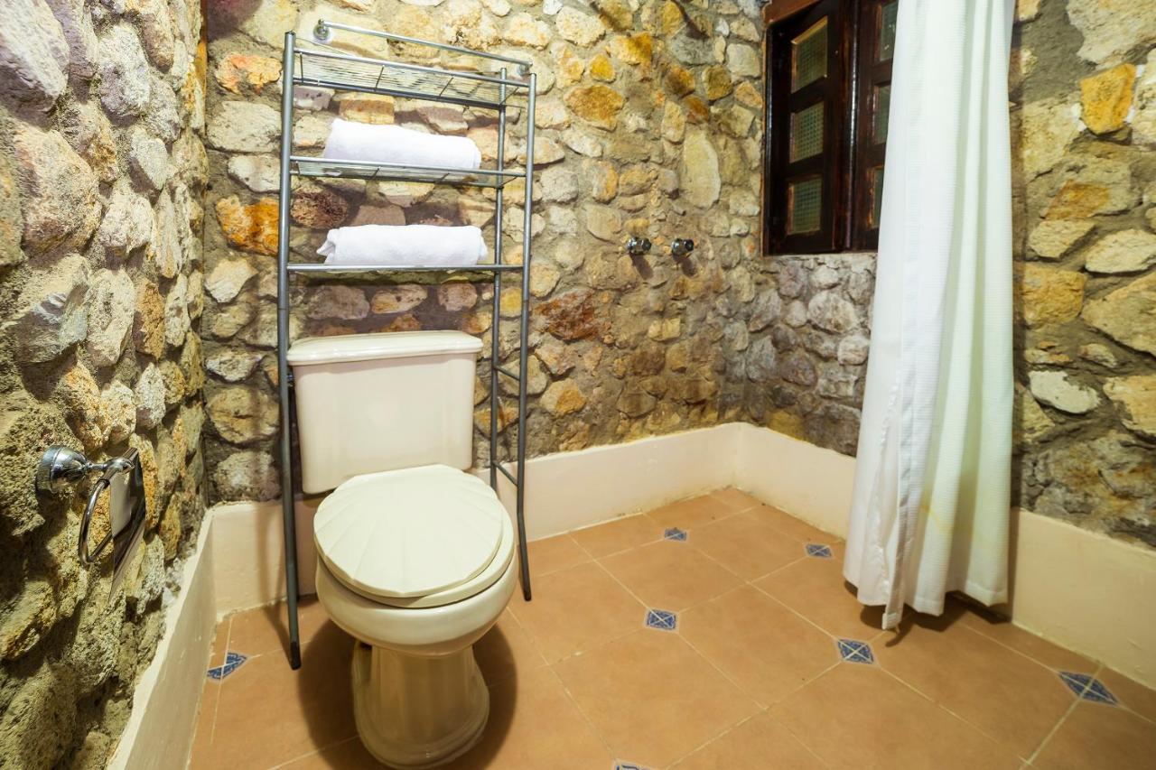 Capital O Cabanas Y Hotel El Rincon ซากัตลัน ภายนอก รูปภาพ